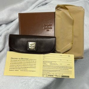 Dooney & Bourke brown leather wallet